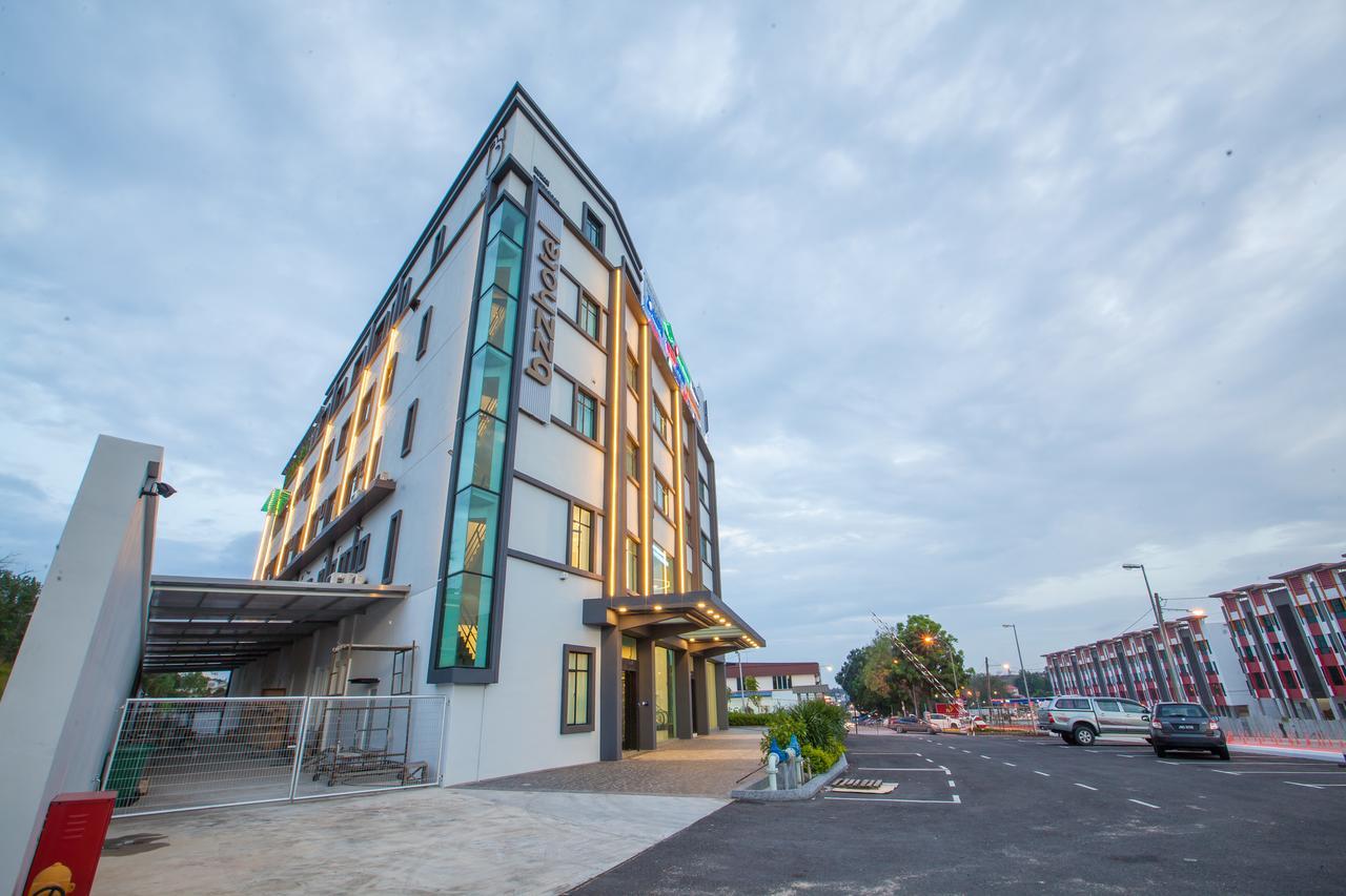 Bzz Hotel Skudai Exterior foto